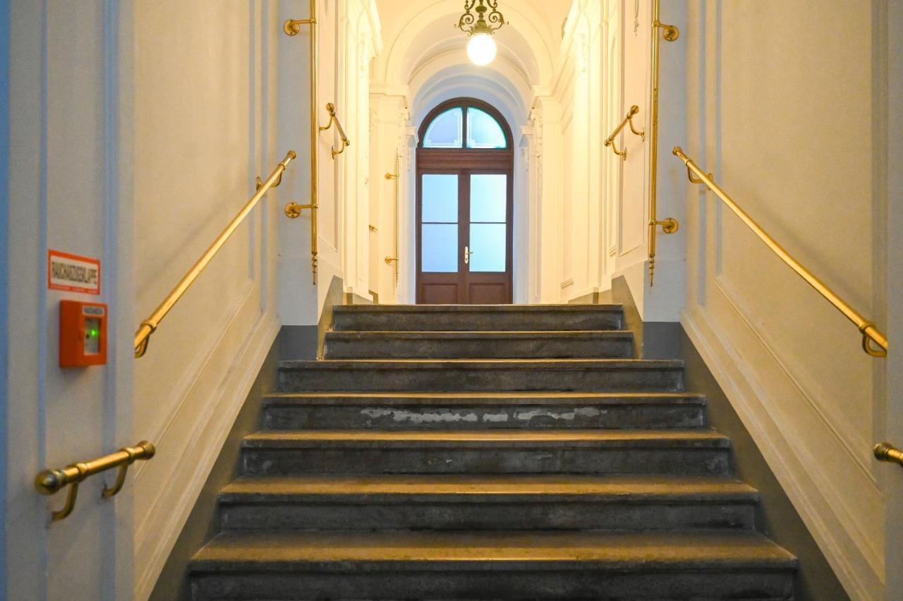 Apartamento Modern Duplex Museumsquartier Viena Exterior foto